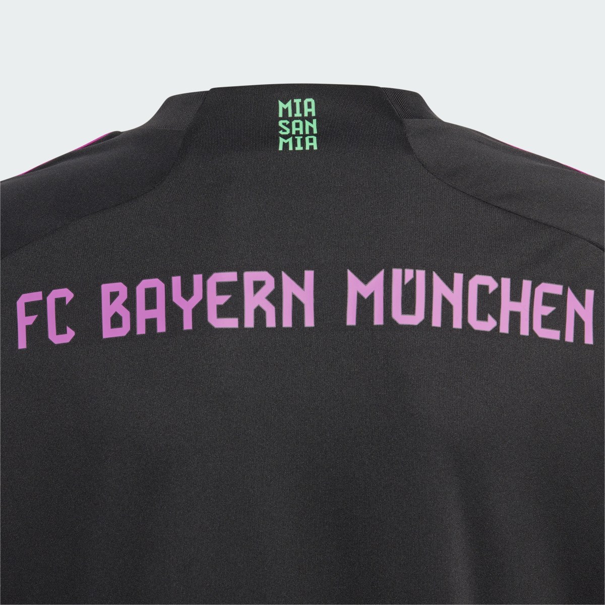 Adidas Camisola Alternativa 23/24 do FC Bayern München – Criança. 5