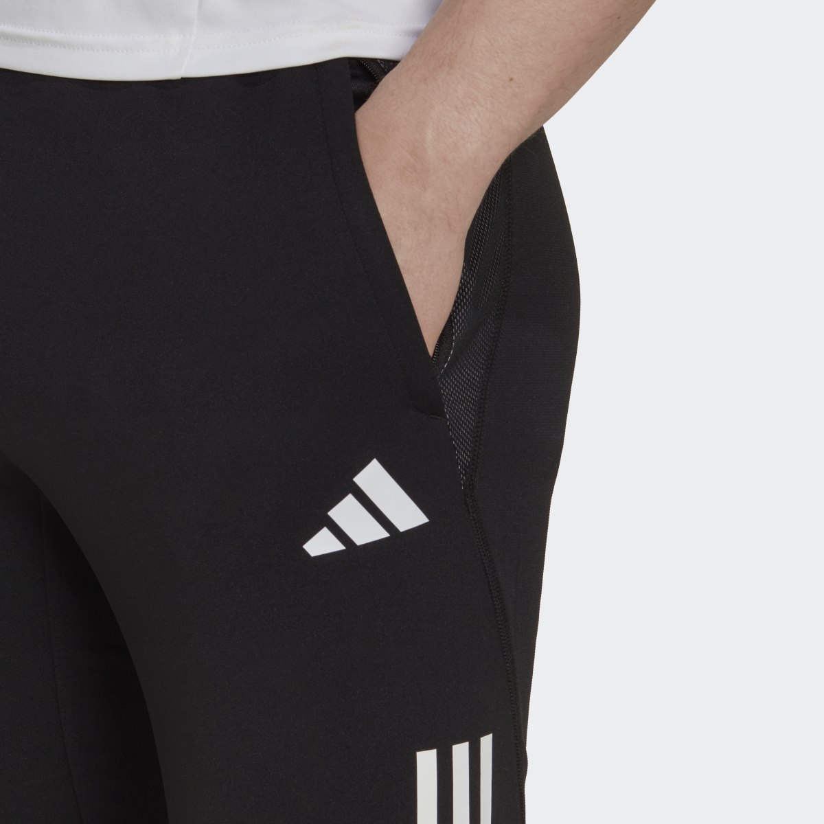 Adidas Tiro 23 Competition Training Half-Pants. 5