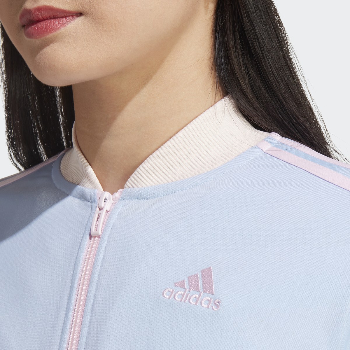 Adidas Conjunto Essentials 3 Franjas. 9