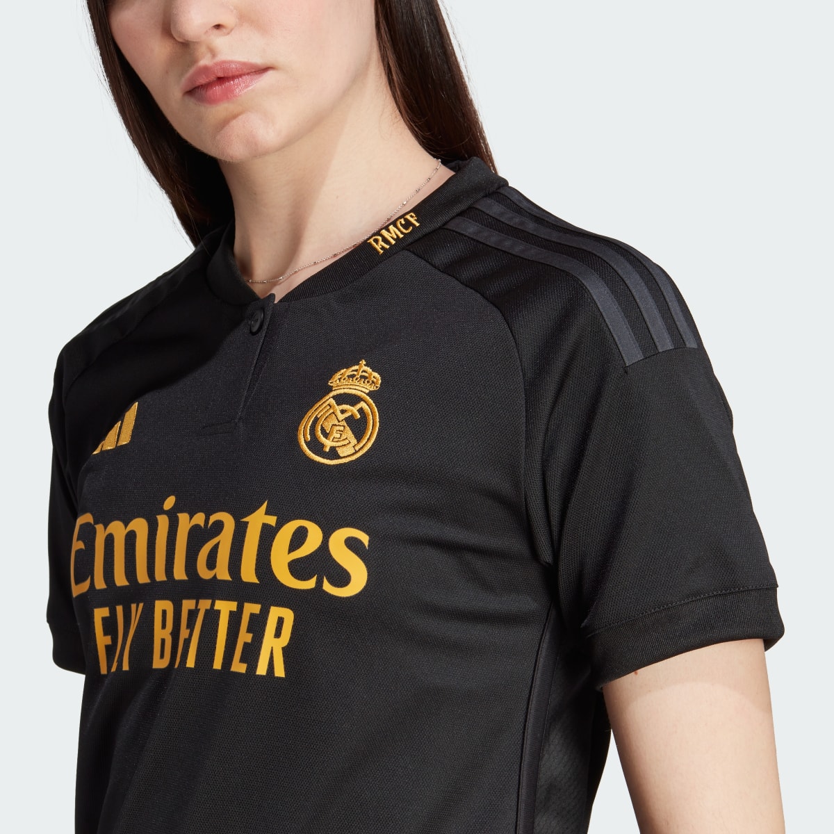 Adidas Jersey Tercer Uniforme Real Madrid 23/24. 8