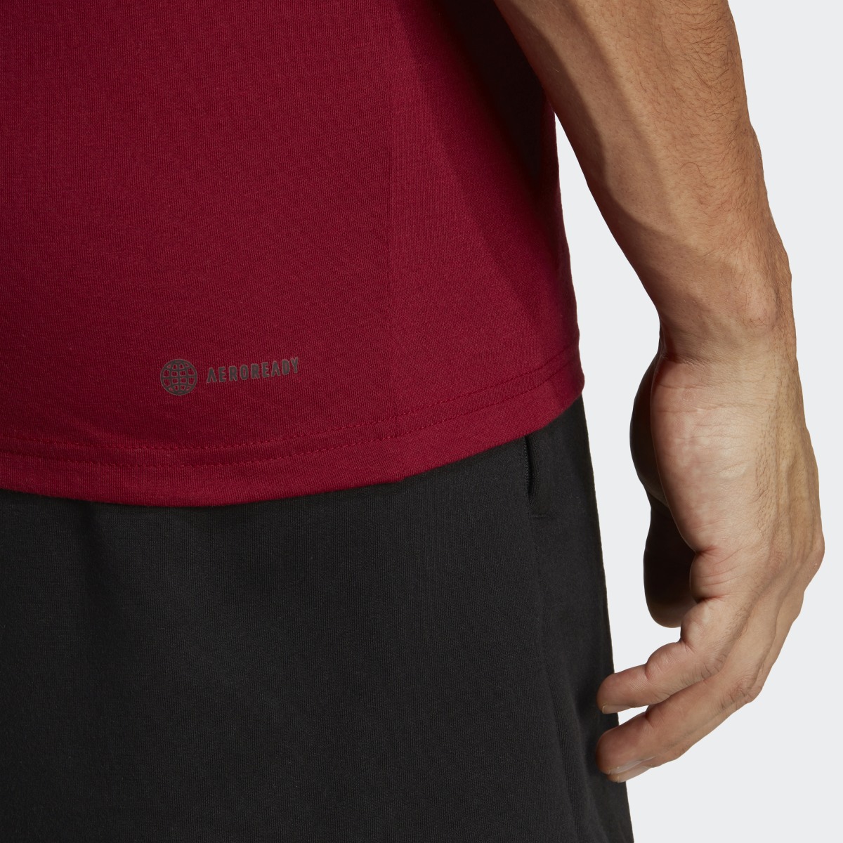 Adidas Playera de Entrenamiento Train Essentials Feelready. 7