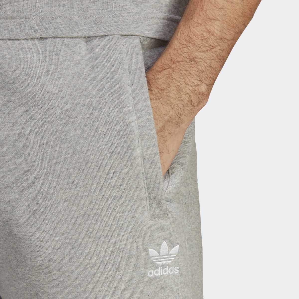 Adidas Trefoil Essentials Cargo Pants. 5