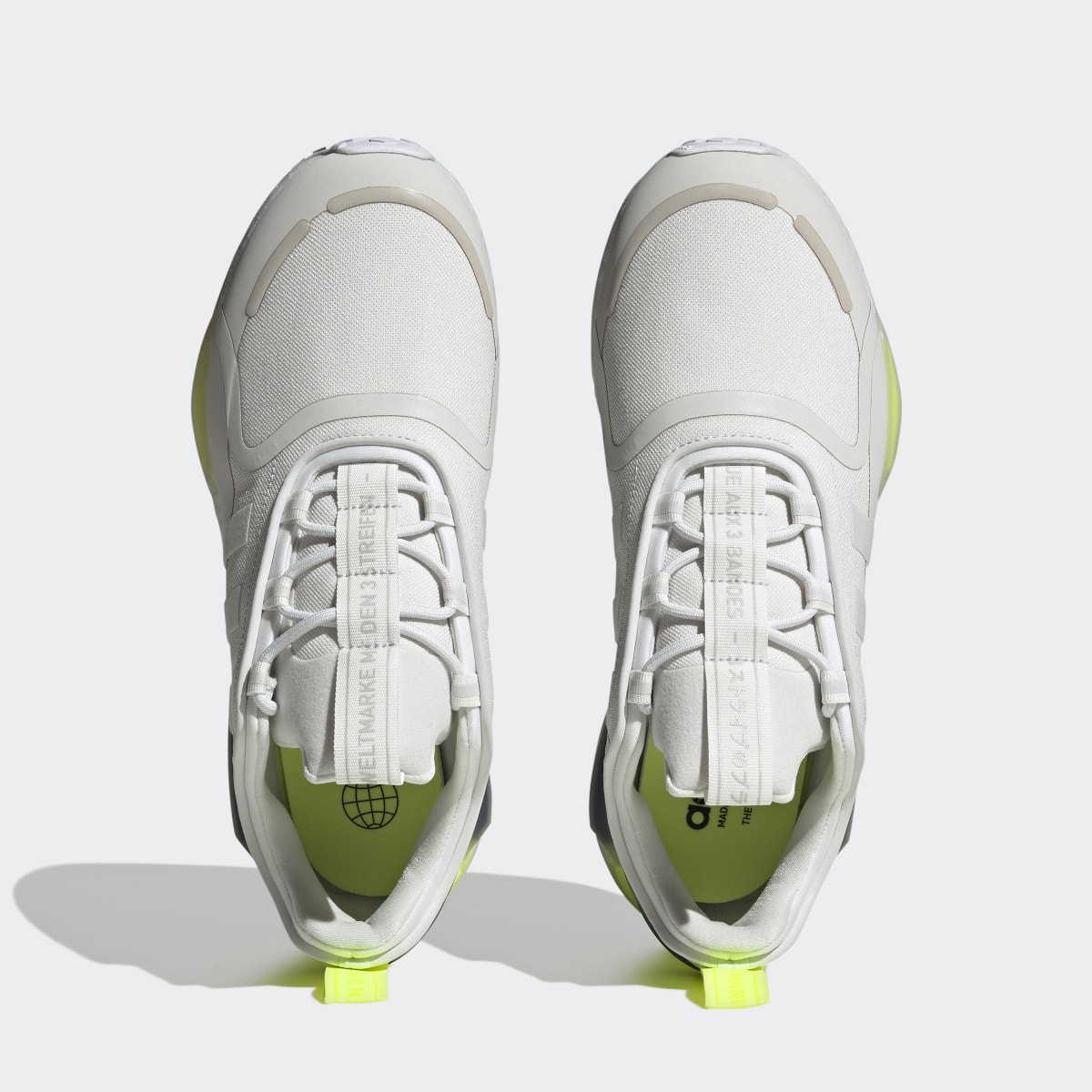 Adidas NMD_R1 V3 Ayakkabı. 8