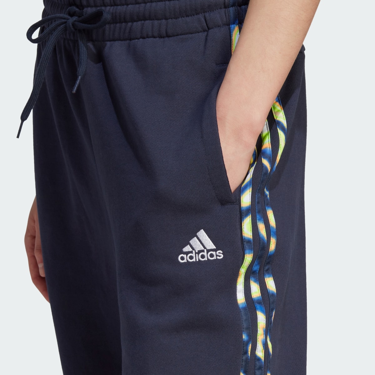 Adidas Pants 3 Franjas Estampado Vibrante. 5