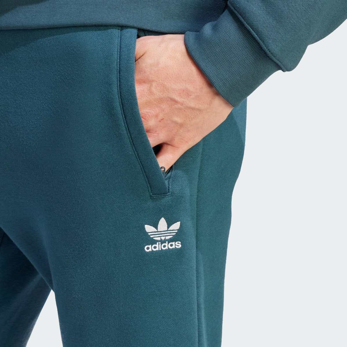 Adidas Pantalón Trefoil Essentials. 5