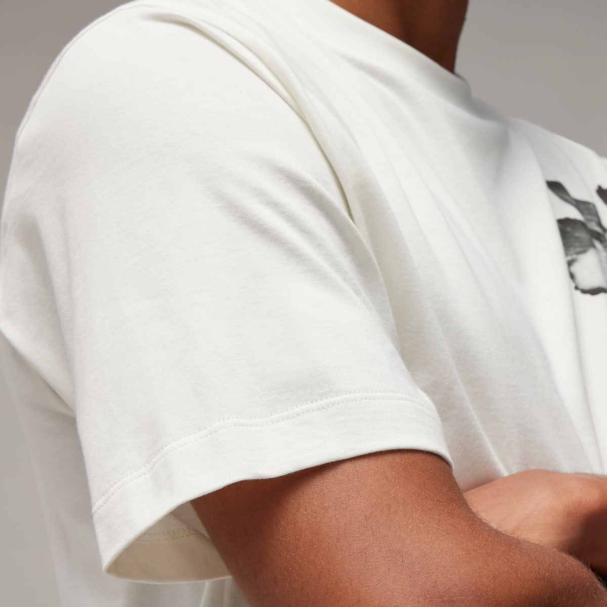 Adidas Y-3 Graphic T-Shirt. 8