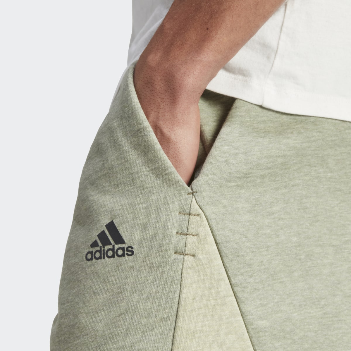 Adidas Mélange Shorts. 5