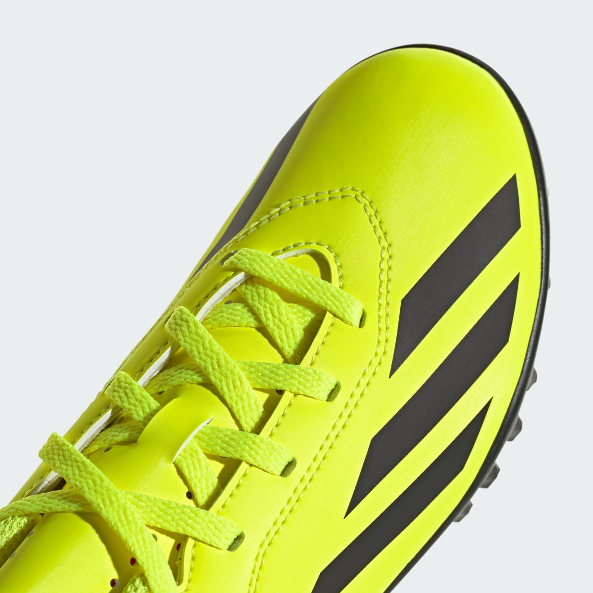 Adidas Botas de Futebol X Crazyfast Club – Piso sintético. 10