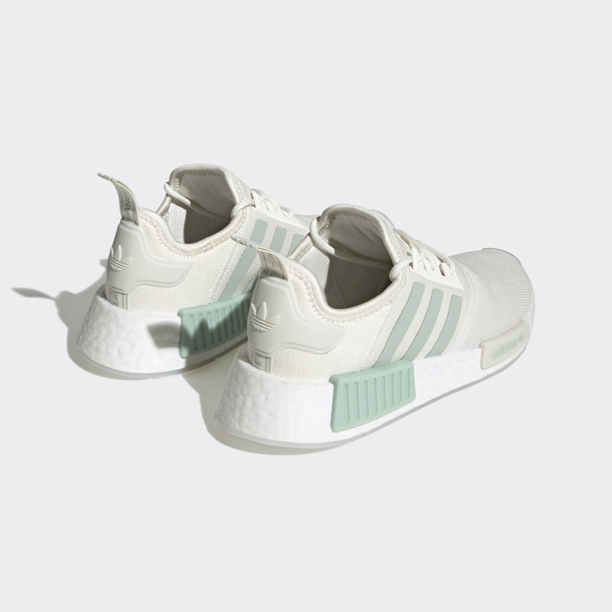 Adidas Tenis NMD_R1. 6