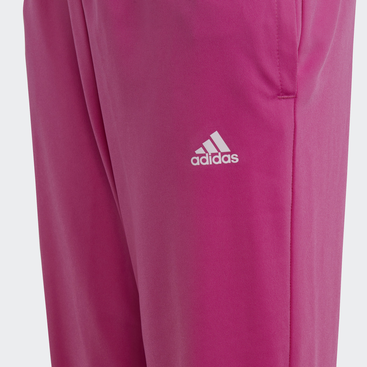 Adidas Conjunto Essentials Big Logo. 8