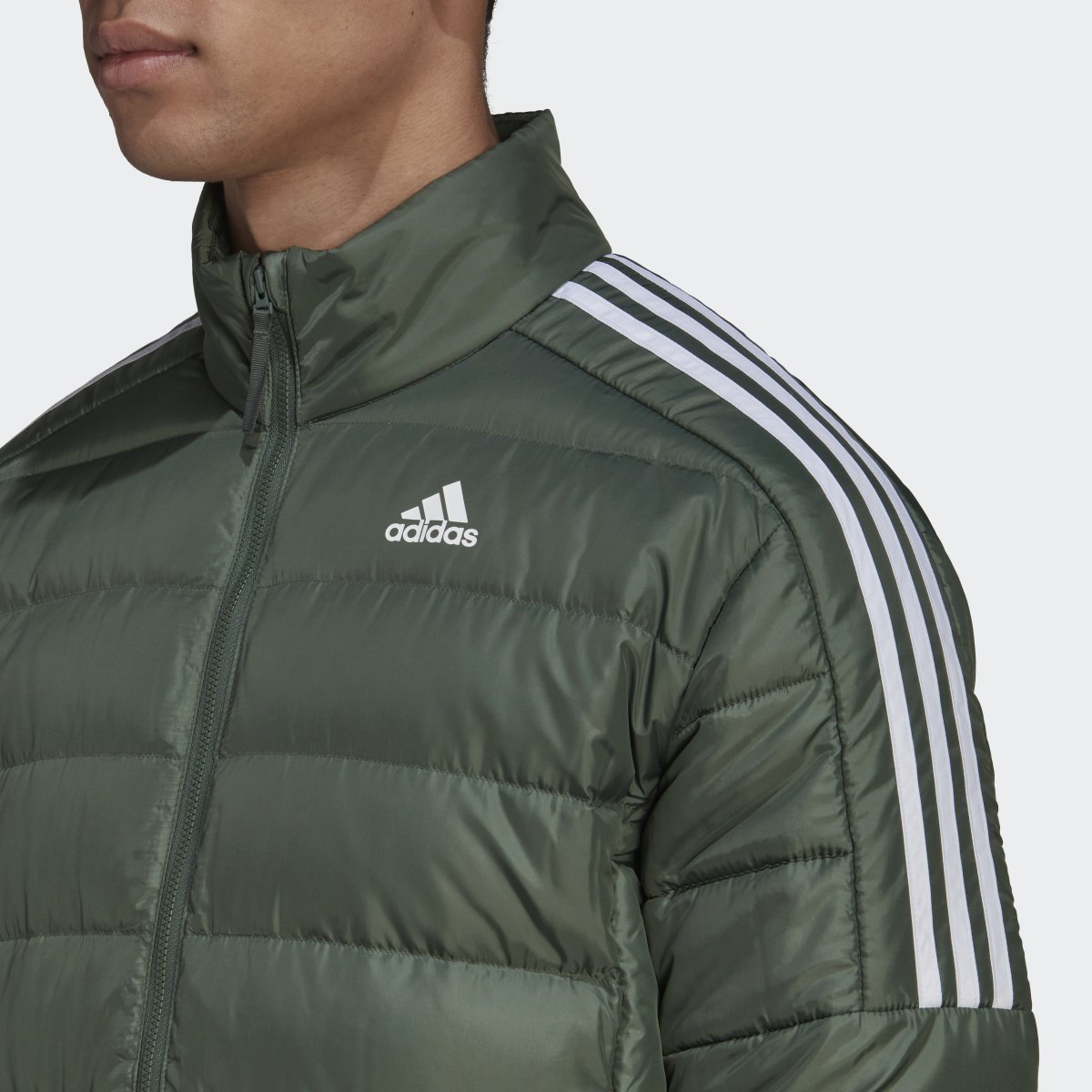 Adidas Chaqueta de plumón Essentials. 7