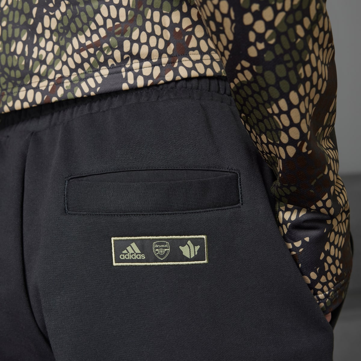 Adidas Arsenal x Maharishi Sweat Pants. 4