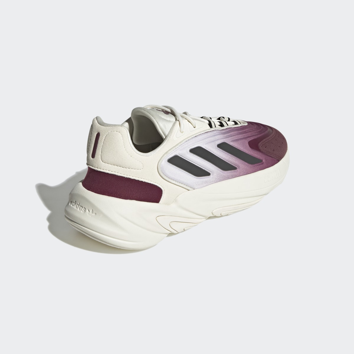 Adidas OZELIA. 8