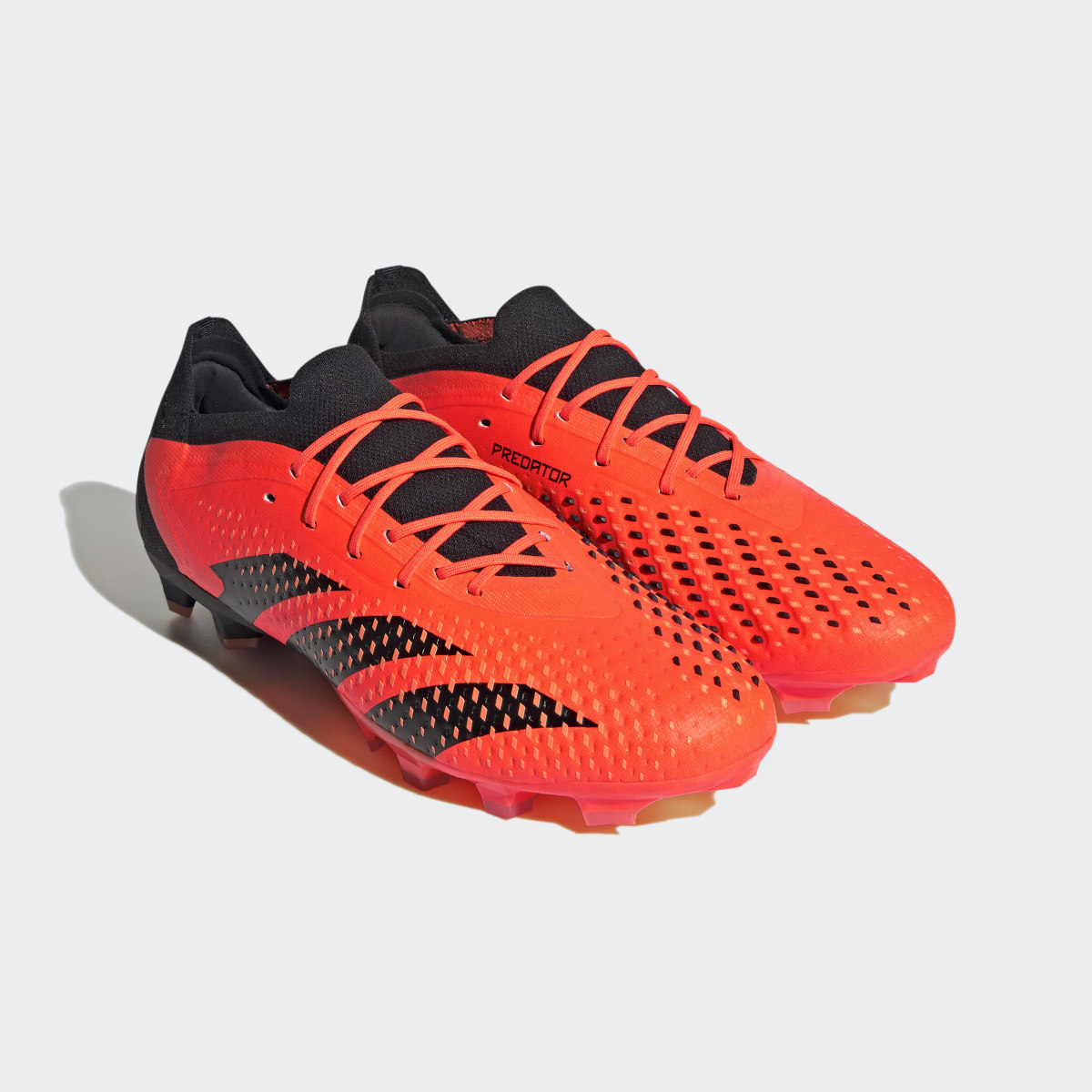 Adidas Botas de Futebol Predator Accuracy.1 Low – Relva artificial. 5