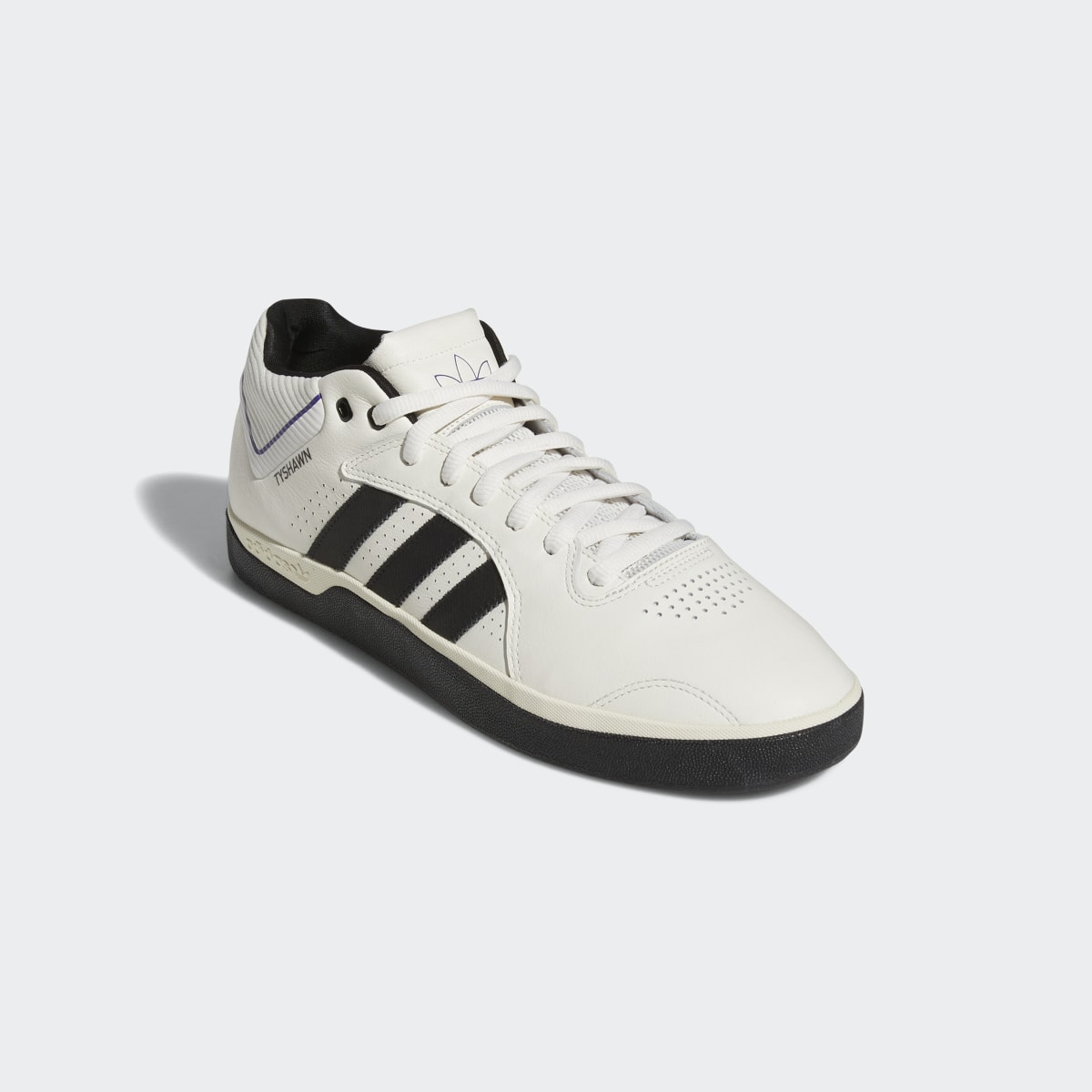 Adidas TYSHAWN. 5