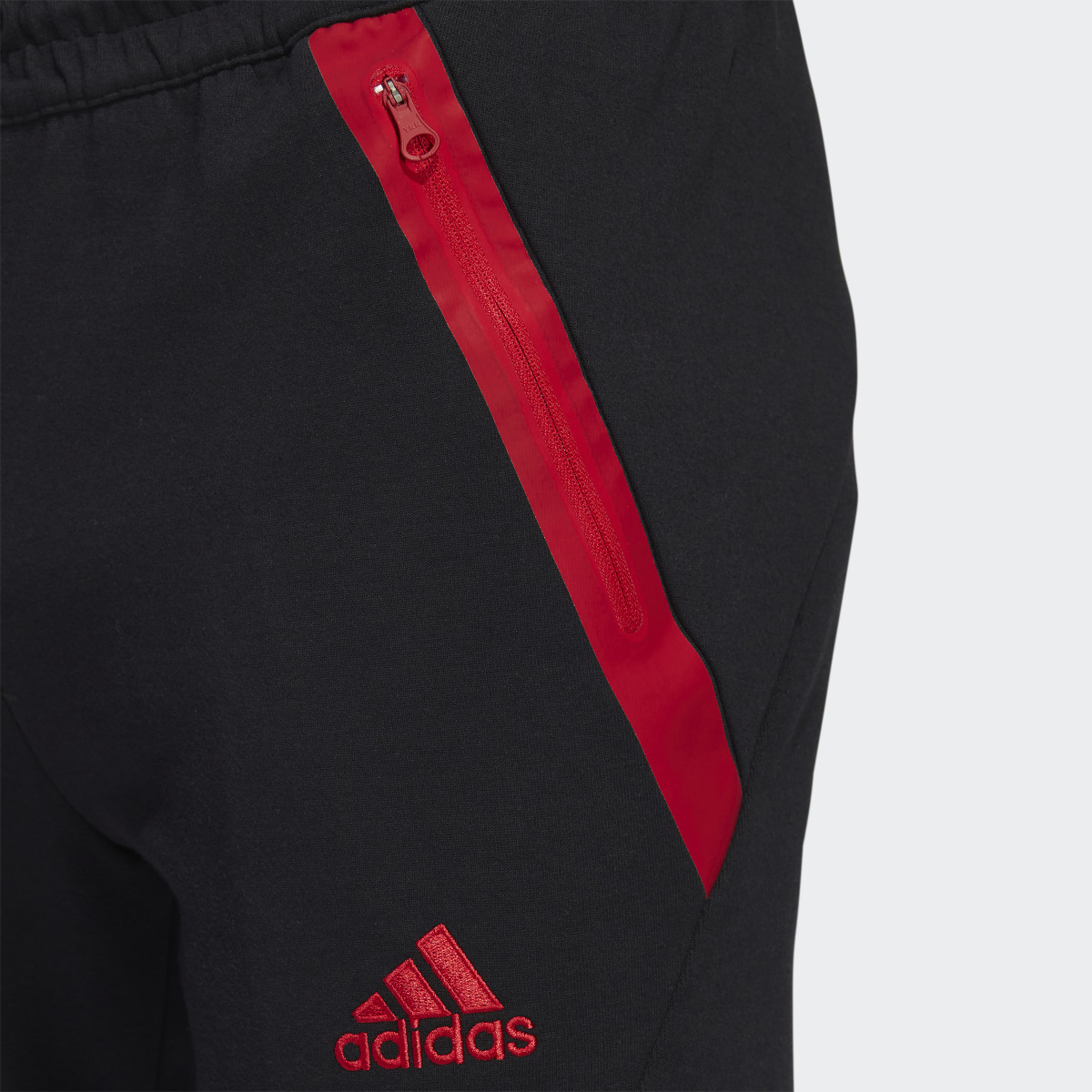 Adidas Manchester United Travel Tracksuit Bottoms. 9