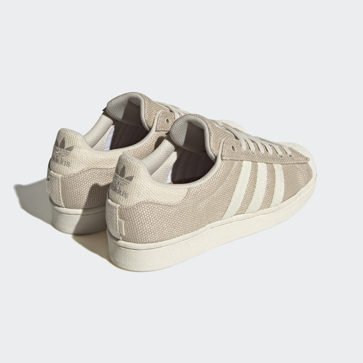 Adidas Chaussure Superstar. 9