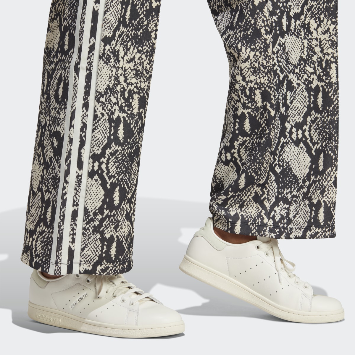 Adidas Pantalón Python. 6