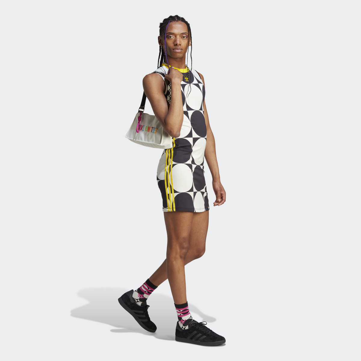 Adidas PRIDE RM Dress. 4