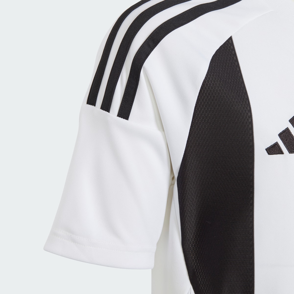 Adidas Striped 24 Kids Trikot. 4