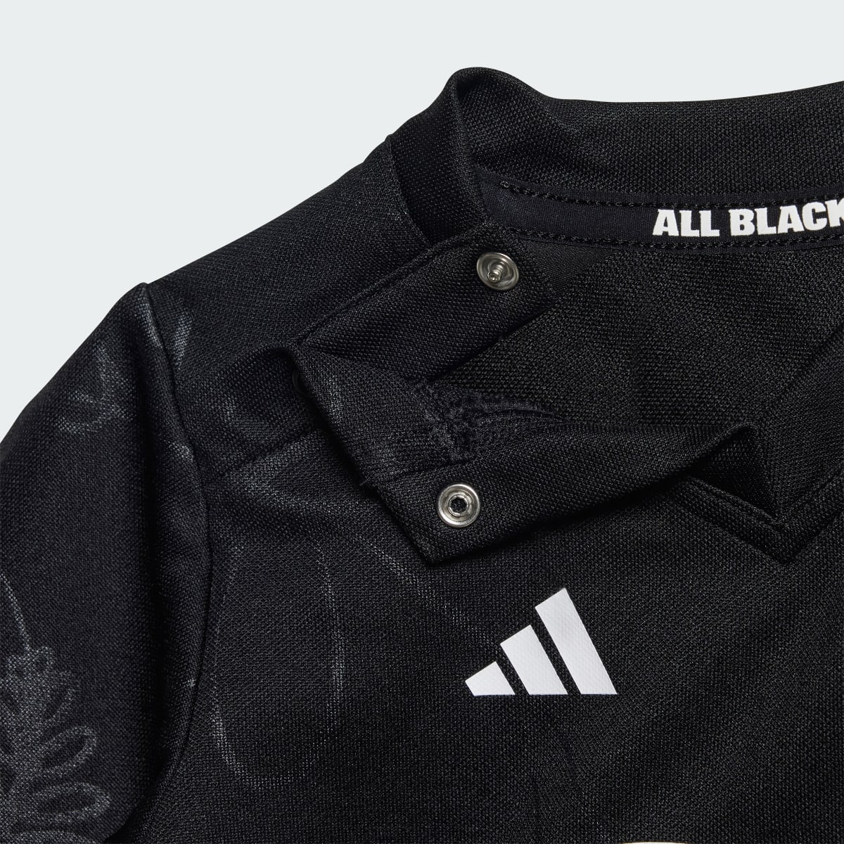 Adidas All Blacks Rugby Home Kit Kids. 8