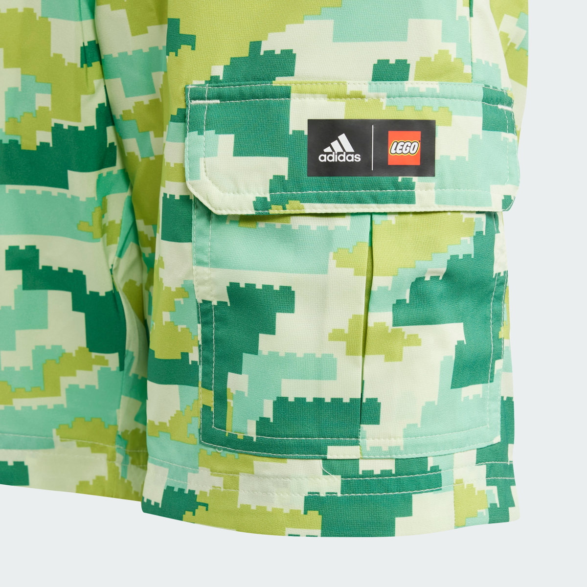 Adidas x LEGO Play Shorts. 6