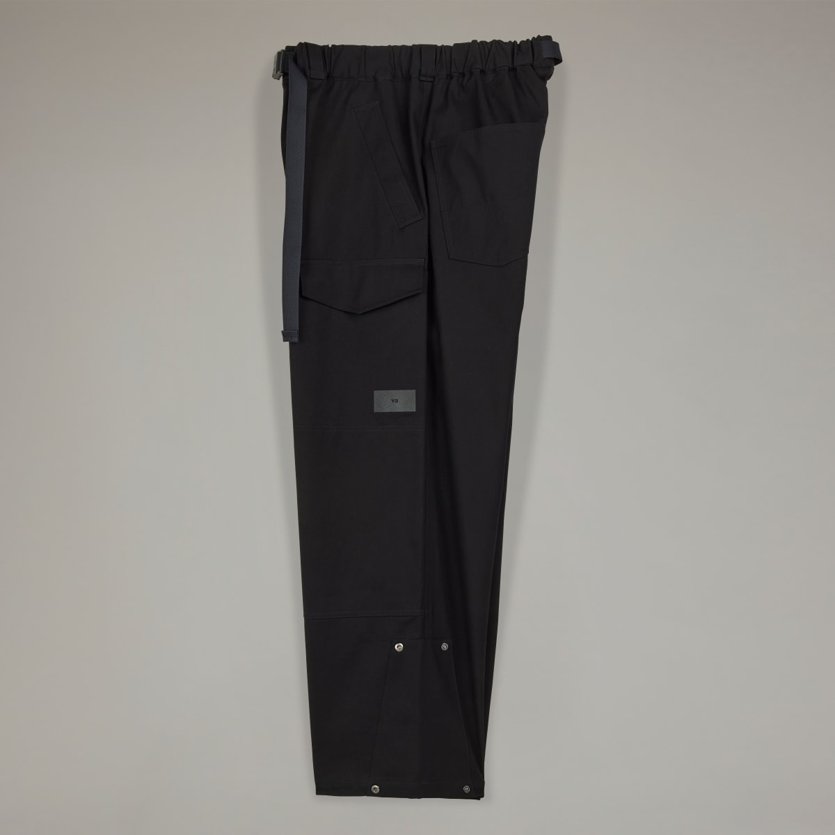 Adidas GFX WRKWR PANTS. 5