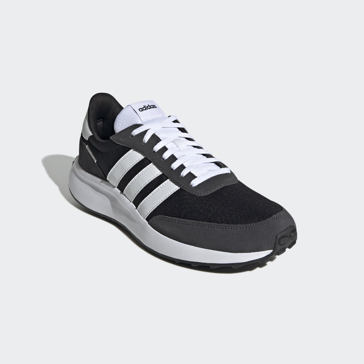 Adidas Run 70s Lifestyle Laufschuh. 5