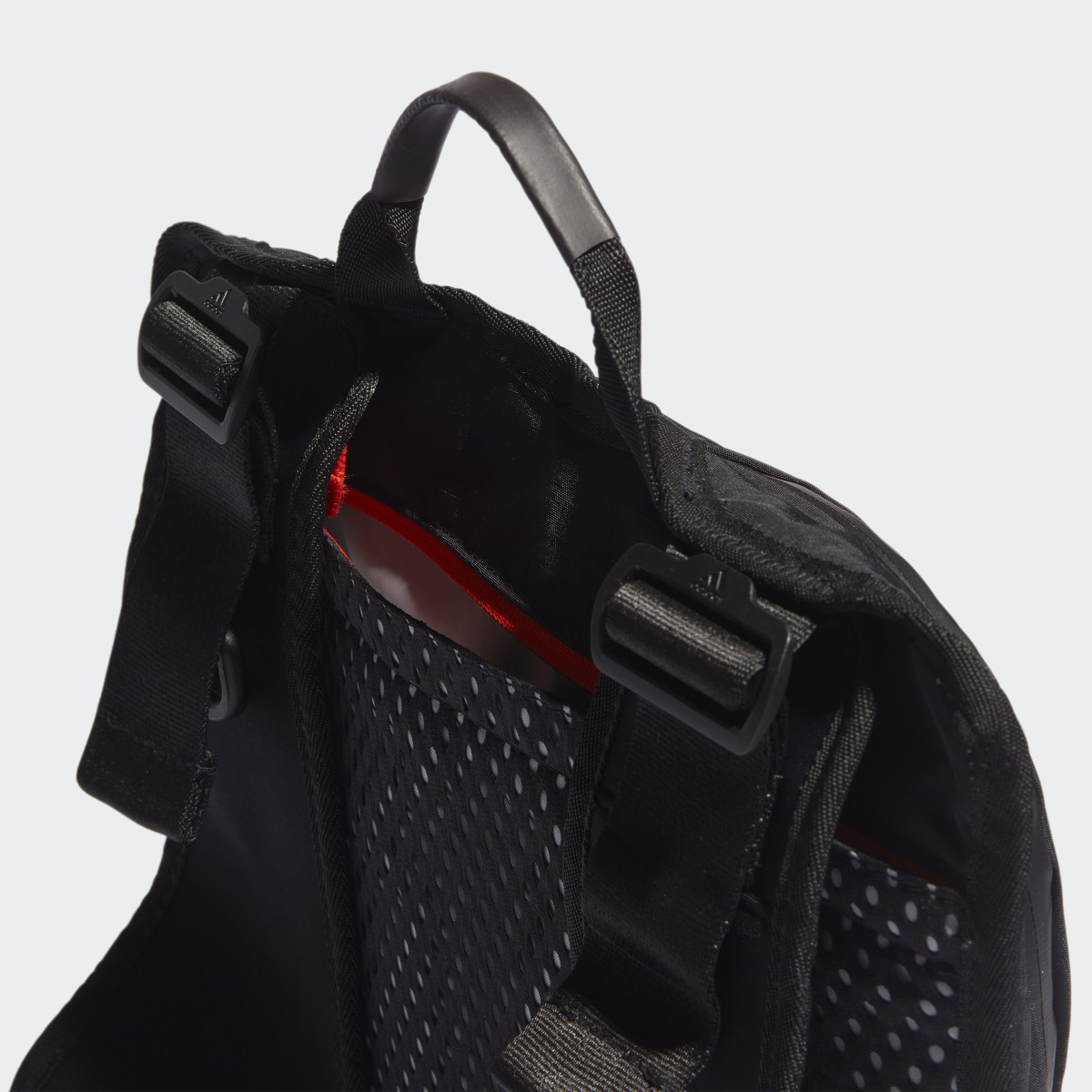 Adidas X-City Hybrid Bag. 7