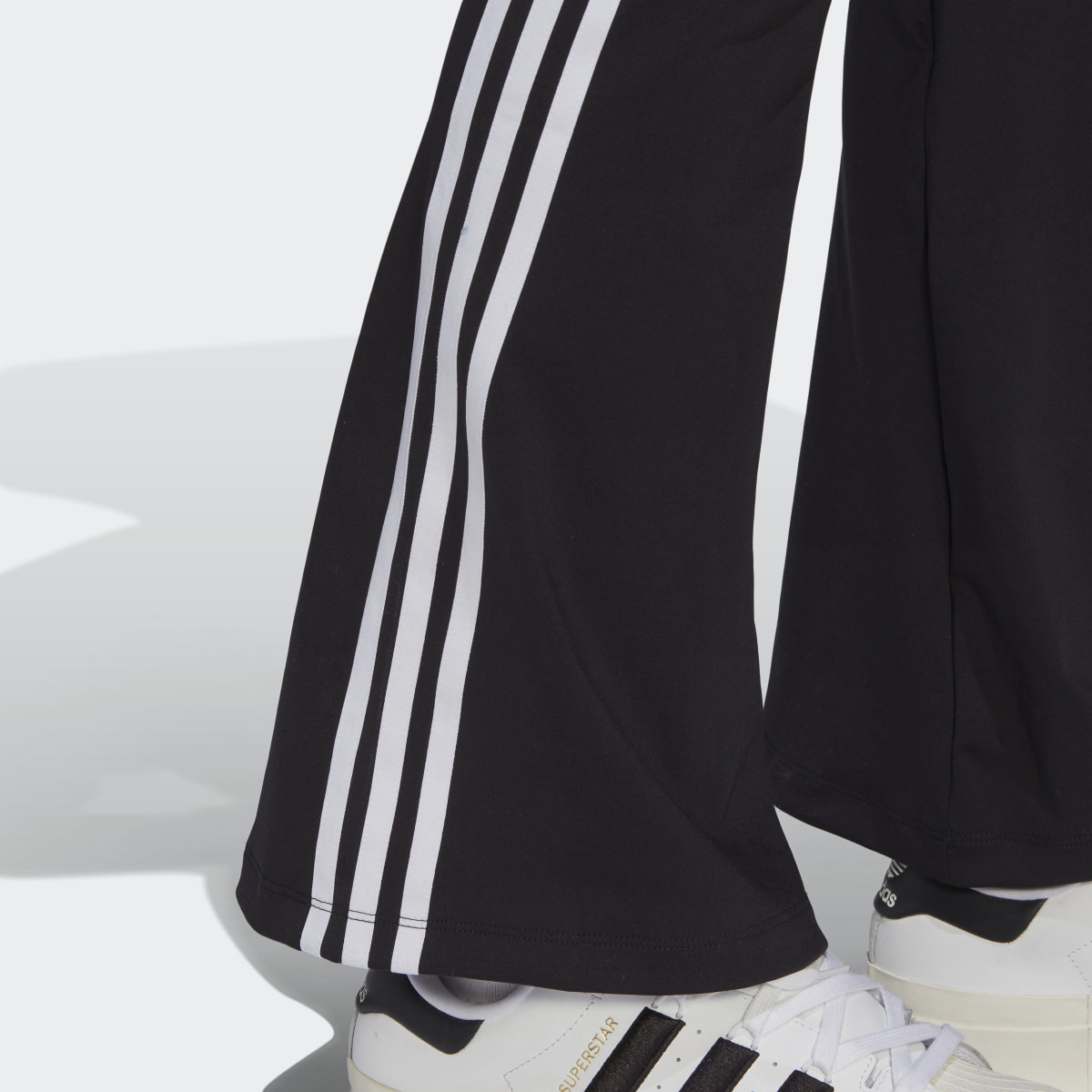 Adidas Leggings adicolor Classics Flared. 6 Adidas Leggings adicolor Classics Flared. 6