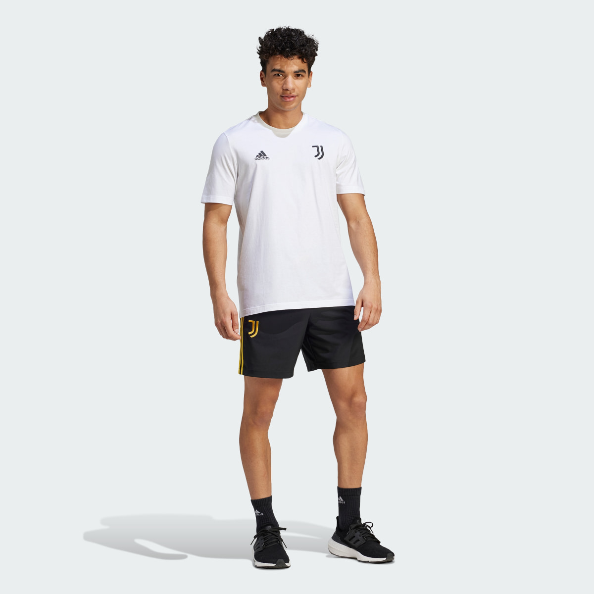 Adidas Juventus DNA T-Shirt. 6