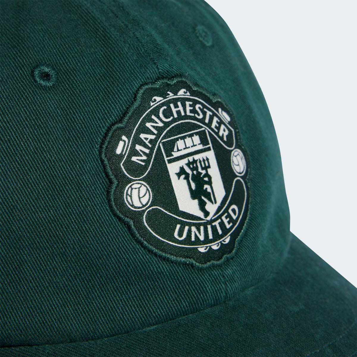 Adidas Gorra segunda equipación Manchester United Dad. 4