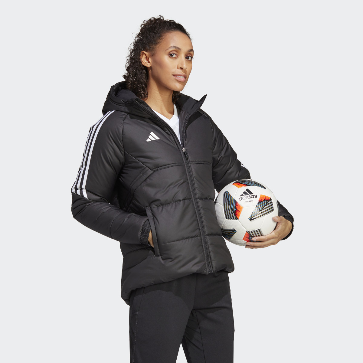 Adidas Chaqueta Condivo 22 Winter. 4