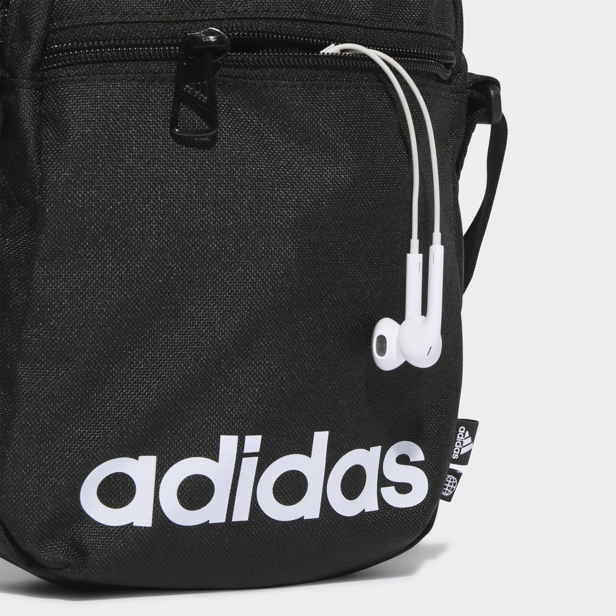 Adidas Bolsa Essentials. 7