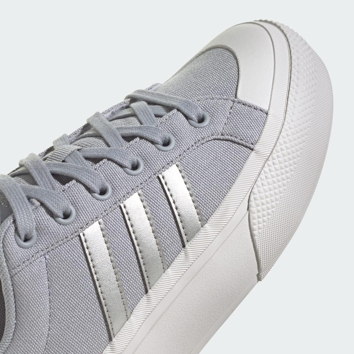 Adidas Tenis de Plataforma Bravada 2.0. 9