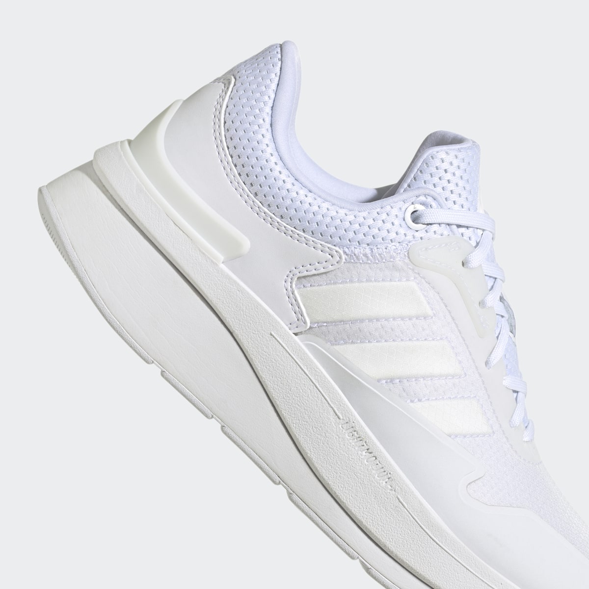 Adidas ZNCHILL LIGHTMOTION+ Schuh. 10