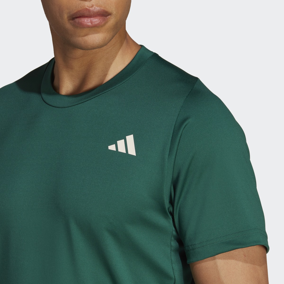 Adidas Camiseta Sports Club Graphic. 6