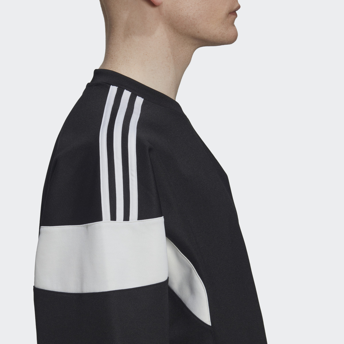 Adidas Adicolor Classics Cut Line Crew Sweatshirt. 7
