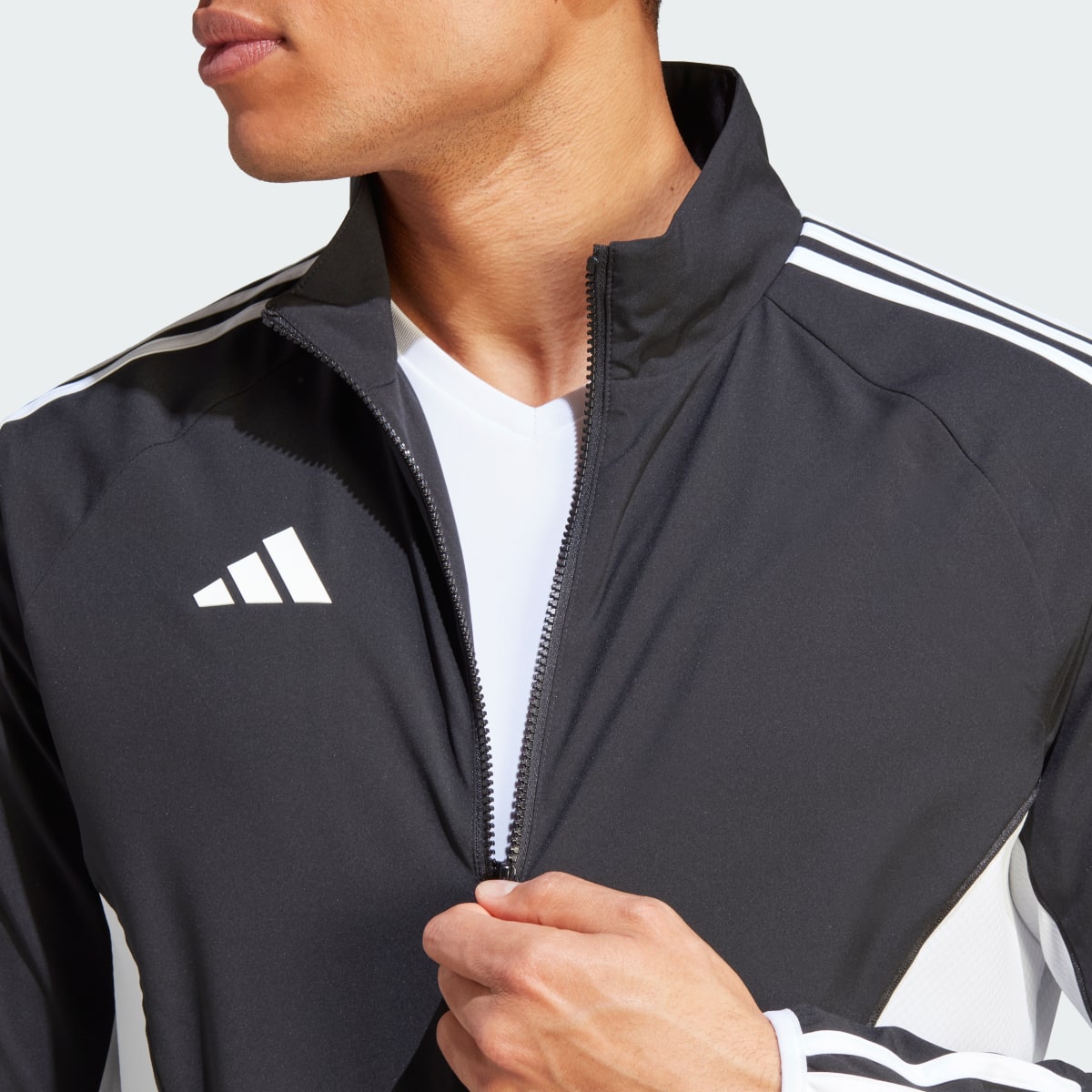 Adidas Tiro 23 Competition Anthem Jacket. 7