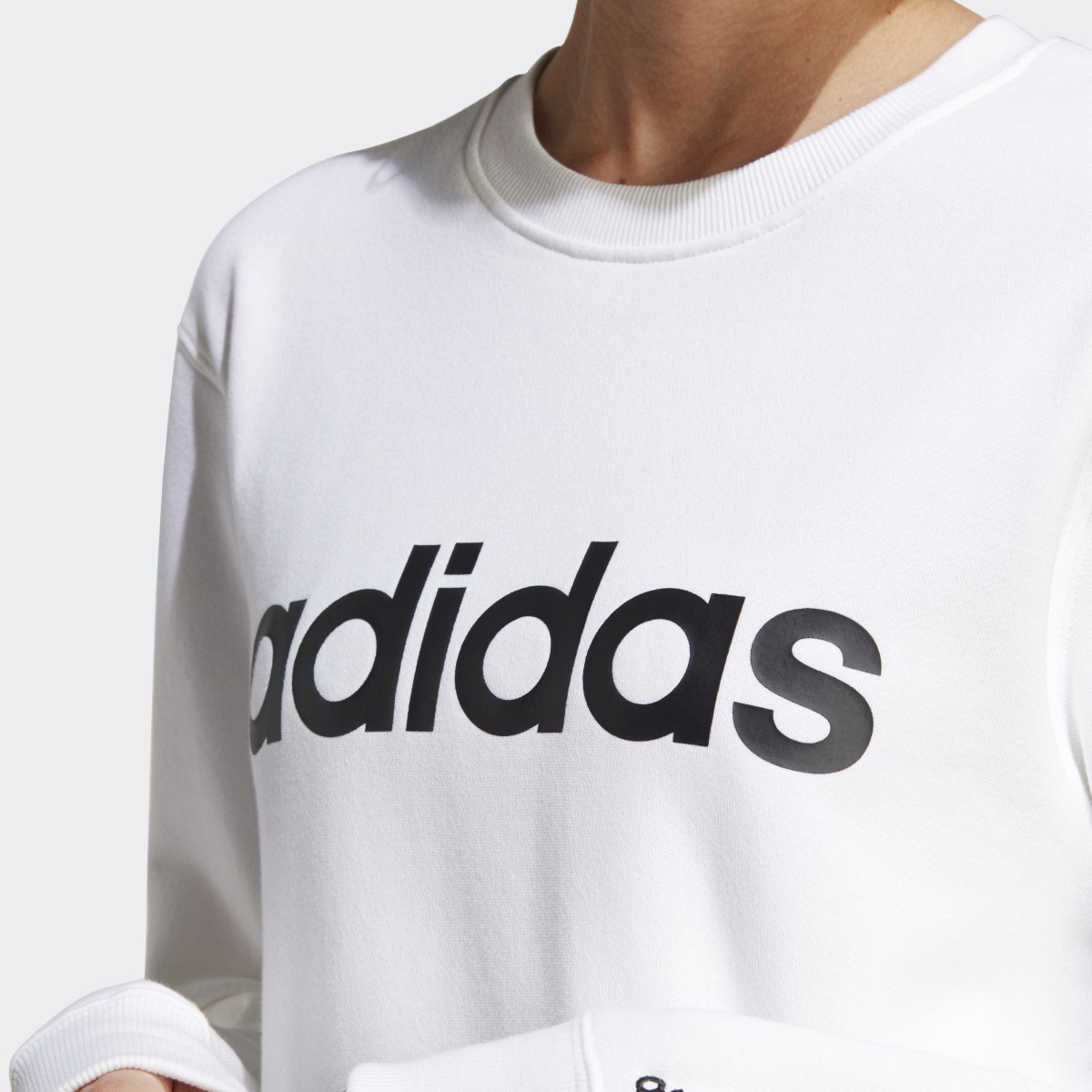 Adidas Sudadera Essentials Linear French Terry. 6