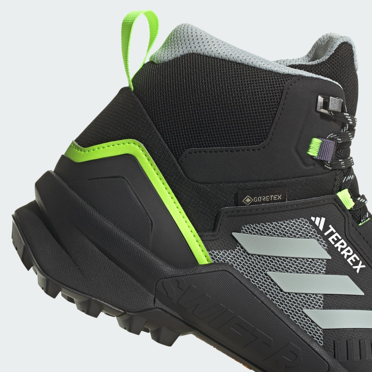 Adidas Terrex Swift R3 Mid GORE-TEX Yürüyüş Ayakkabısı. 4