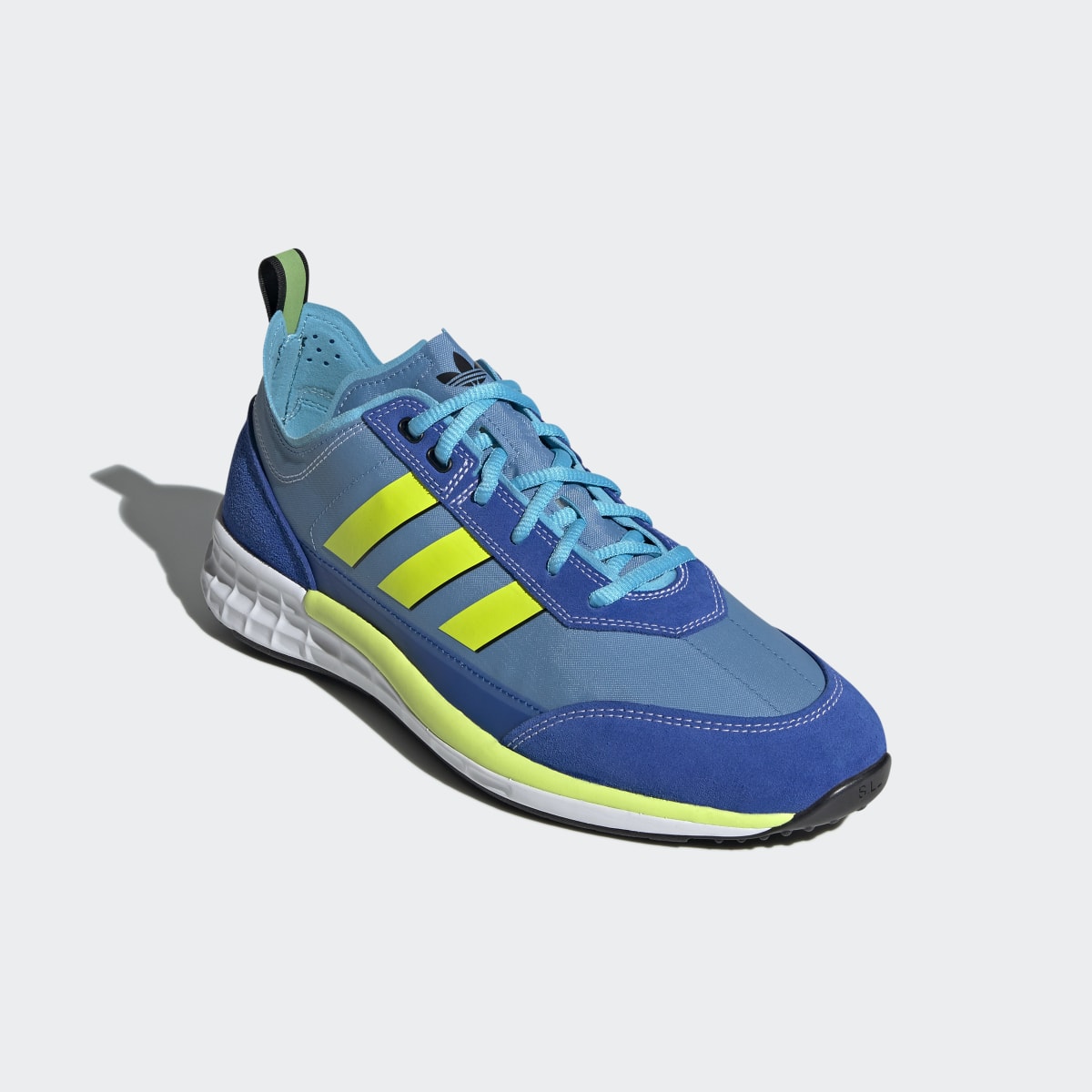 Adidas Chaussure SL 7200. 5