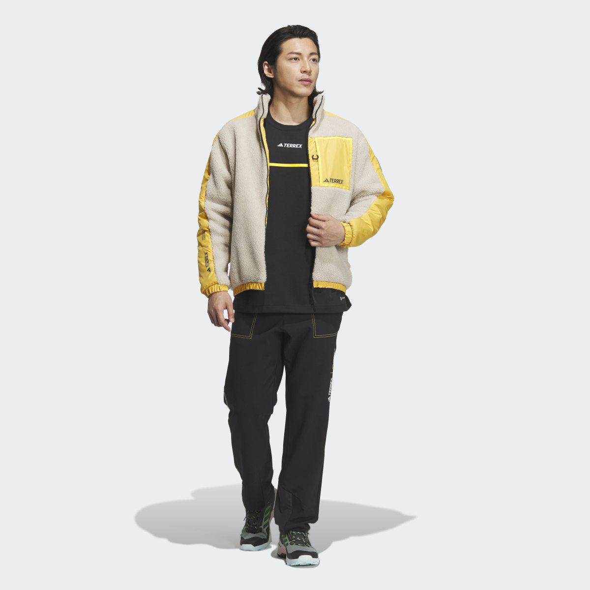 Adidas National Geographic High-Pile Fleecejacke. 6