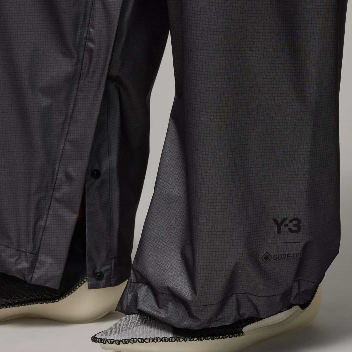 Adidas Pantalón GORE-TEX Y-3. 8