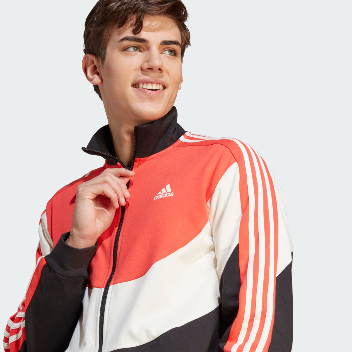 Adidas Colorblock Trainingsanzug. 10