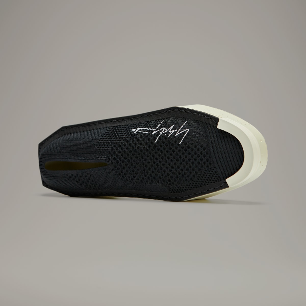 Adidas Y-3 Kyasu Slip-On. 4