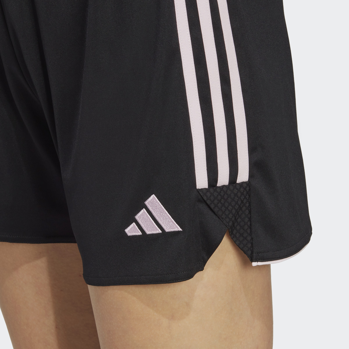 Adidas Tiro 23 League Shorts. 5