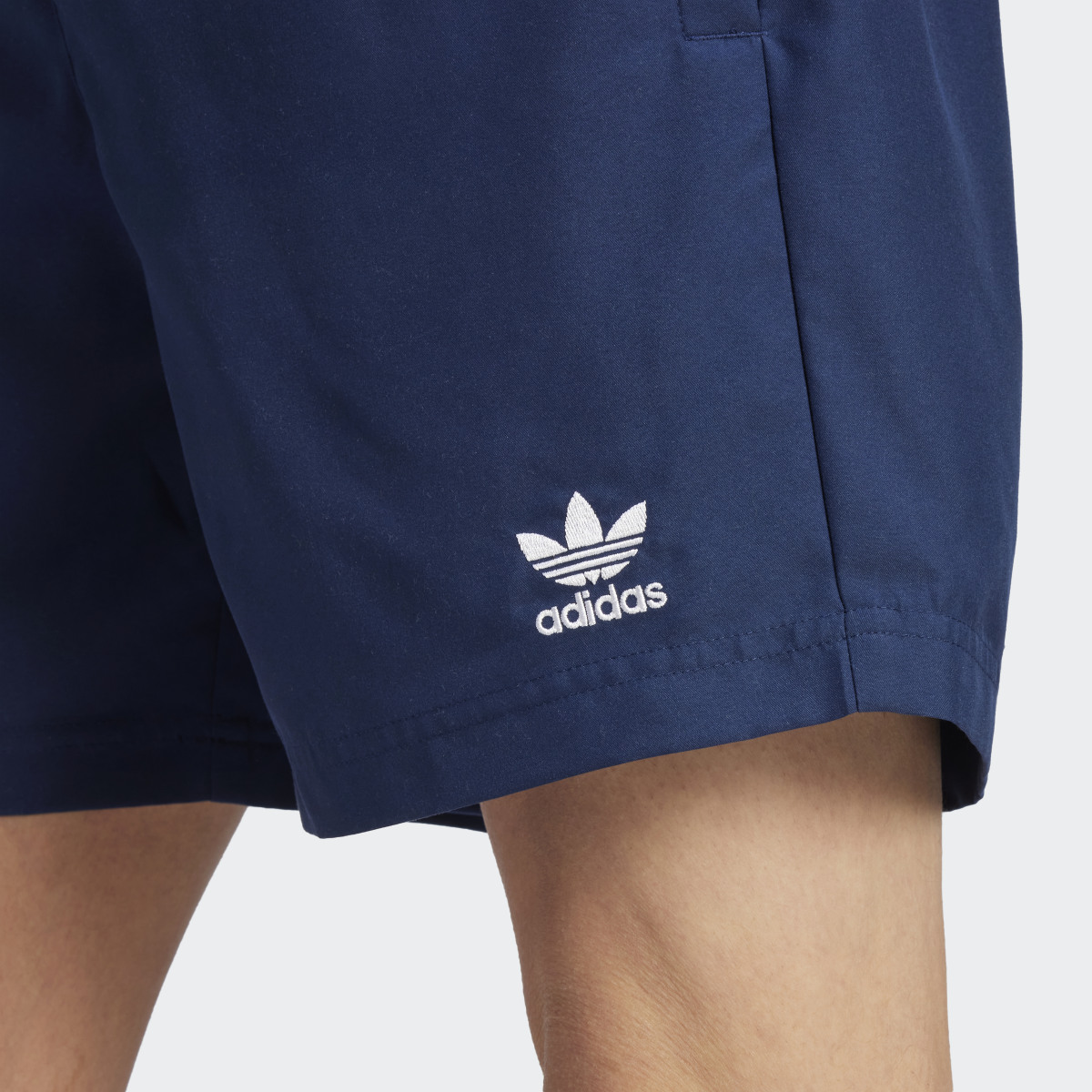 Adidas Originals Essentials Solid Badeshorts. 6