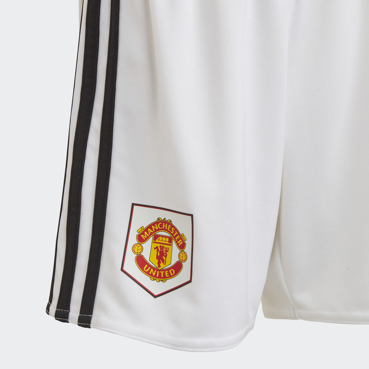 Adidas Manchester United 22/23 Home Mini Kit. 9