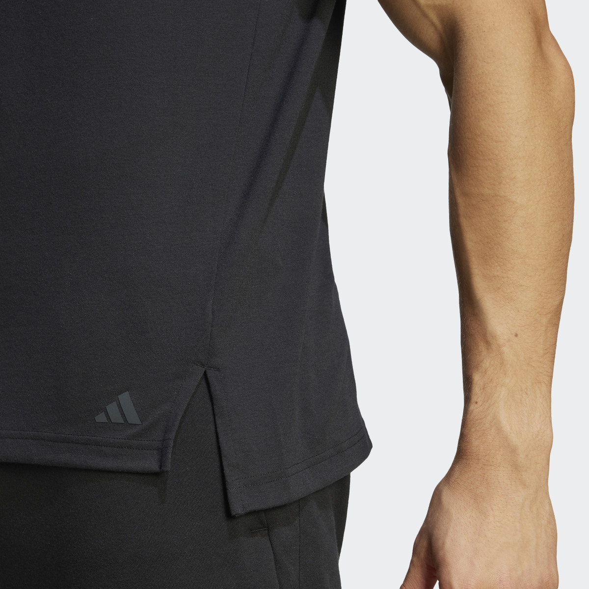 Adidas Playera de Entrenamiento Yoga. 6